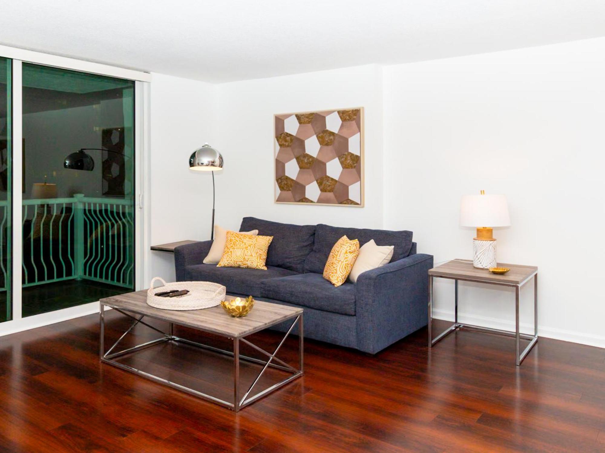 Star Yellow Brickell