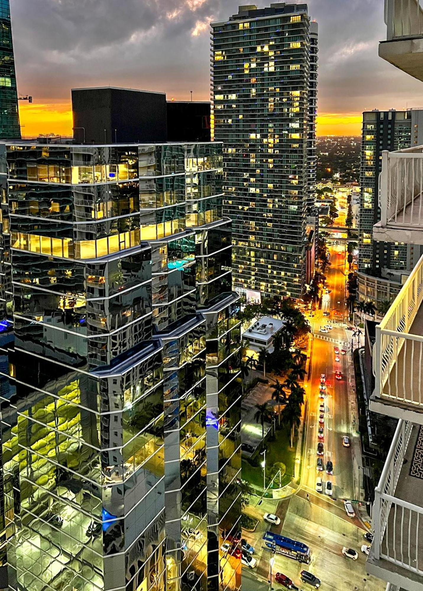 Star Yellow Brickell Appartement
